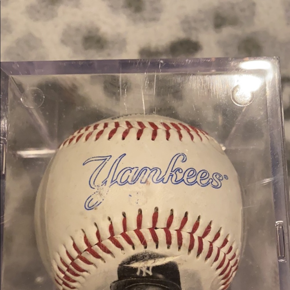 Bernie Williams Baseball in acrylic case
